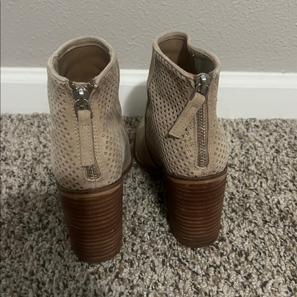 Steve Madden replay tan suede bootie - Picture 5 of 6